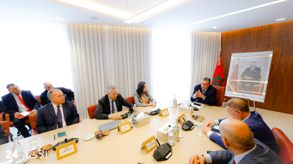 رئيس الحكومة يترأس توقيع الاتفاقية الإطار المتعقلة ببرنامج الحد من تأثير نقص التساقطات المطرية - 2026 رئيس الحكومة يترأس توقيع الاتفاقية الإطار المتعقلة ببرنامج الحد من تأثير نقص التساقطات المطرية