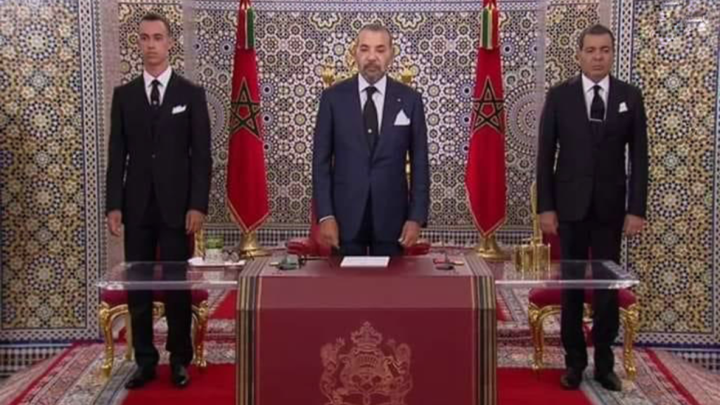 جريدة الاخبار 24 % - جلالة الملك محمد السادس تناول في خطابه السامي التوجيهي إلى الجدية والثقة لتعزيز إقتصاد البلاد وبناء جسور التواصل والمحبة بين الشعبين المغربي والجزائري