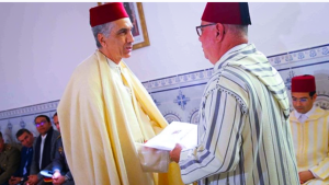 جريدة الاخبار 24 % - تسليم هبة ملكية لشرفاء زاوية سيدي أحمد أوموسى وتوزيع مساعدات في إقليم تزنيت