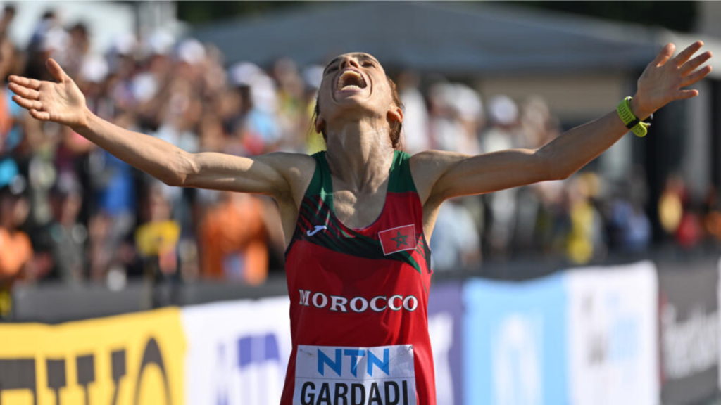 جريدة الاخبار 24 % - فاطمة الزهراء كردادي تدخل التاريخ في سباق الماراثون ببطولة العالم لألعاب القوى