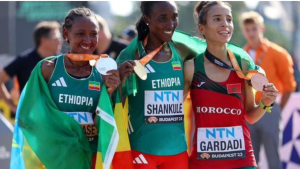 جريدة الاخبار 24 % - فاطمة الزهراء كردادي تدخل التاريخ في سباق الماراثون ببطولة العالم لألعاب القوى