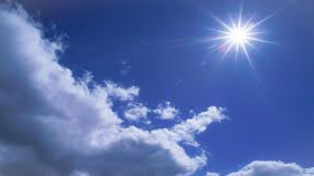 جريدة الاخبار 24 % - طقس الأحد إستمرار الحرارة في الجنوب والشرق وزخات مطرية محلية ورياح قوية