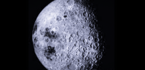 جريدة الاخبار 24 % - إكتشاف حفرة غامضة على سطح القمر وتساؤلات حول أصلها