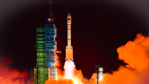 جريدة الاخبار 24 % - الهند تطلق مسبارًا لاستكشاف الشمس في أول مهمة لها في هذا المجال