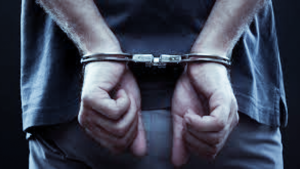 جريدة الاخبار 24 % - توقيف المشتبه الرئيسي في سرقة وكالة لتحويل الأموال في الراشيدية