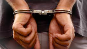 جريدة الاخبار 24 % - اعتقال طالب ينشر محتوى بنية الإنتقال إلى إحدى المناطق المنكوبة لإرتكاب اعتداءات جنسية