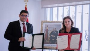 جريدة الاخبار 24 % - الاميرة للالة زينب ووزير الشباب والثقافة والتواصل يوقعان اتفاقية لإنشاء مراكز جديدة للأطفال بالمغرب