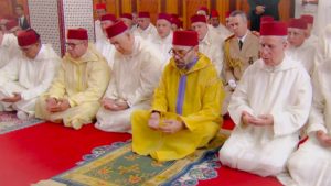 جريدة الاخبار 24 % - أمير المؤمنين الملك محمد السادس يؤدي صلاة الجمعة بمسجد الهادي بسلا