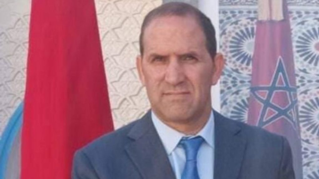 جريدة الاخبار 24 % - مدير السجن المحلي لسوق اربعاء الغرب رائد في مكافحة الهدر المدرسي