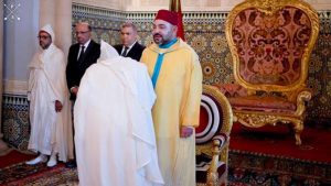 جريدة الاخبار 24 % - جلالة الملك محمد السادس يستقبل بالقصر الملكي عددا من السفراء الجدد وتسليمهم ظهائر تعيينهم