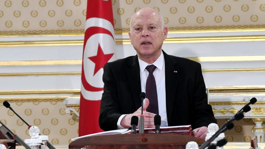 حزب التيار الديمقراطي يدين ممارسات القمع و تدهور الحقوق والحريات بتونس - 2026 جريدة الاخبار 24 % - حزب التيار الديمقراطي يدين ممارسات القمع و تدهور الحقوق والحريات بتونس