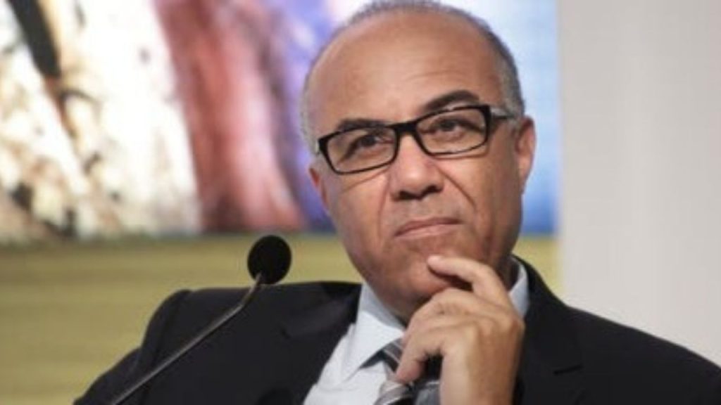 جريدة الاخبار 24 % - وزير التعليم العالي والبحث العلمي يجري مباحثات حول التطور والابتكار ببروكسيل