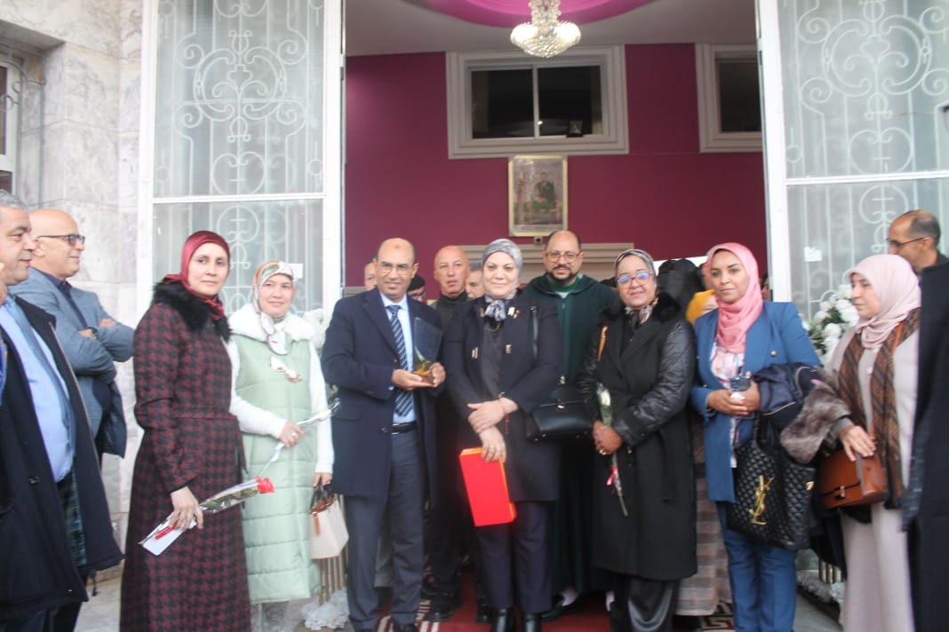 جريدة الاخبار 24 % - الاحتفاء باليوم العالمي للمرأة بقاعة مسرح تازة العليا