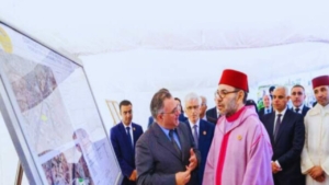 جريدة الاخبار 24 % - الملك يشرف على الانطلاقة للمرحلة الثانية من برنامج الوحدات الطبية المتنقلة بالدار البيضاء