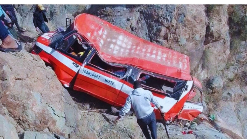 جريدة الاخبار 24 % - مأساة جديدة حادثة تودي بحياة عشرة أشخاص بإقليم أزيلال