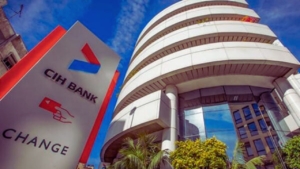 جريدة الاخبار 24 % - البنك العقاري والسياحي يعتذر للزبناء عن التأخير في معالجة العمليات المصرفية