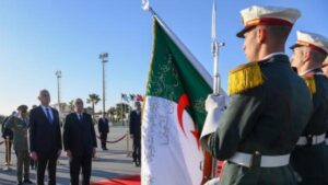 جريدة الاخبار 24 % - الرئاسة التونسية تدعو قادة الجزائر وليبيا لأول لقاء تشاوري لتشكيل تكتل مغاربي جديد