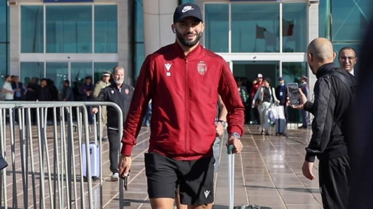 حفاوة استقبال بعثة نادي اتحاد العاصمة الجزائري لكرة القدم بمطار وجدة - 2026 جريدة الاخبار 24 % - حفاوة استقبال بعثة نادي اتحاد العاصمة الجزائري لكرة القدم بمطار وجدة