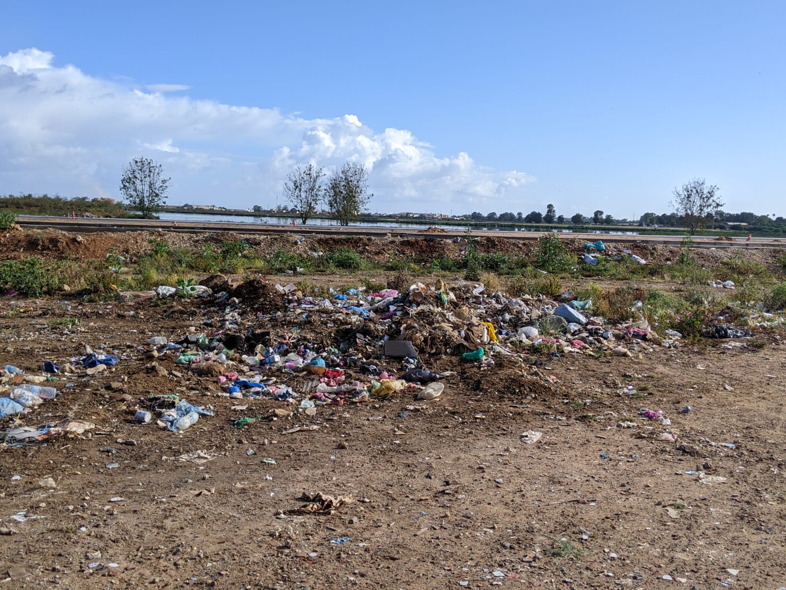 جريدة الاخبار 24 % - شبح البلاستيك وكوكب الأرض