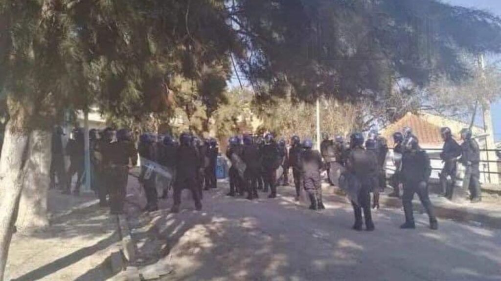 كابوس الإستقلال يؤرق النظام العسكري ويواجه اكبر تحدي لأزمة قومية في الجزائر - 2026 جريدة الاخبار 24 % - كابوس الإستقلال يؤرق النظام العسكري ويواجه اكبر تحدي لأزمة قومية في الجزائر