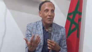 جريدة الاخبار 24 % - الدكتور أمبارك الطايعي يستعرض الهوية الثقافية والتنمية الترابية بمعرض الدولي للكتاب والنشر بالرباط