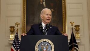 جريدة الاخبار 24 % - بايدن يفرض قيودا صارمة لمواجهة تصاعد الهجرة غير الشرعية وإغلاق الحدود مع المكسيك