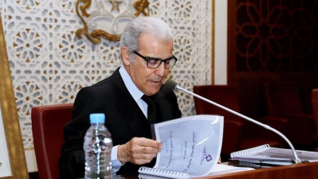 جريدة الاخبار 24 % - تصريحات والي بنك المغرب تؤكد تحقيق تقدم ملحوظ في التوازنات الاقتصادية