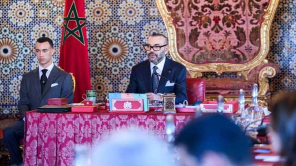 جريدة الاخبار 24 % - جلالة الملك يعين قيادات جديدة في مناصب استراتيجية خلال المجلس الوزاري بالدار البيضاء