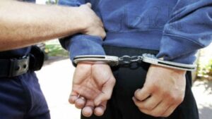 جريدة الاخبار 24 % - فرقة مكافحة العصابات للشرطة القضائية توقف مشتبها  بالاتجار في المؤثرات العقلية بتازة