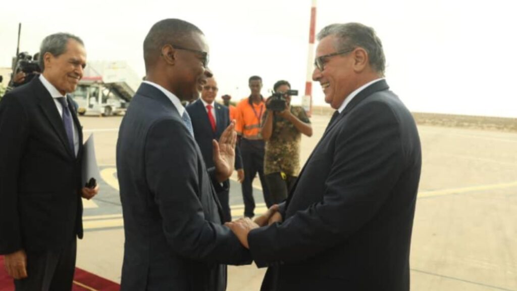 جريدة الاخبار 24 % - رئيس الحكومة المغربي يمثل جلالة الملك في حفل تنصيب الرئيس الرئيس الموريتاني