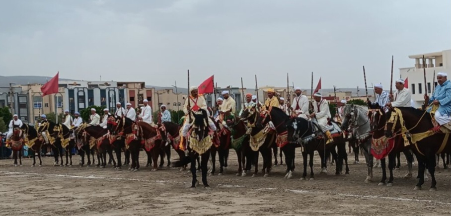 جريدة الاخبار 24 % - مهرجان التراث والفروسية احتفاءا بالروح الوطنية بواد امليل إقليم تازة