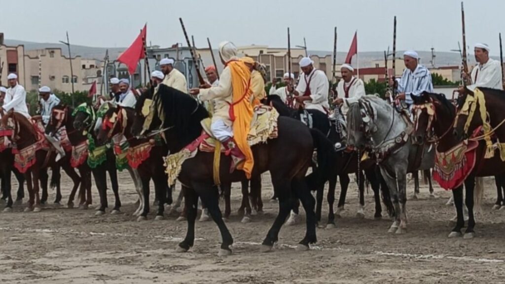 جريدة الاخبار 24 % - مهرجان التراث والفروسية احتفاءا بالروح الوطنية بواد امليل إقليم تازة