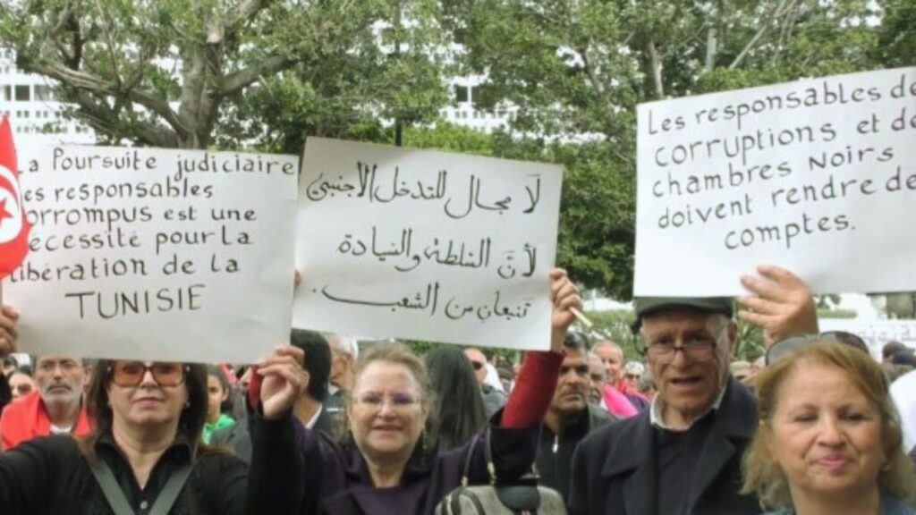 وقفة احتجاجية ضد مقترح قانون يجرد المحكمة الإدارية من اختصاصاتها - 2026 جريدة الاخبار 24 % - وقفة احتجاجية ضد مقترح قانون يجرد المحكمة الإدارية من اختصاصاتها