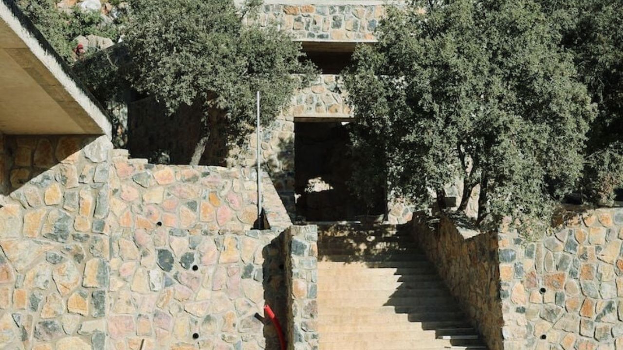 جريدة الاخبار 24 % - العمق المجهول مغارة فريواطو كنز طبيعي جيولوجي وتاريخي بقلب تازة