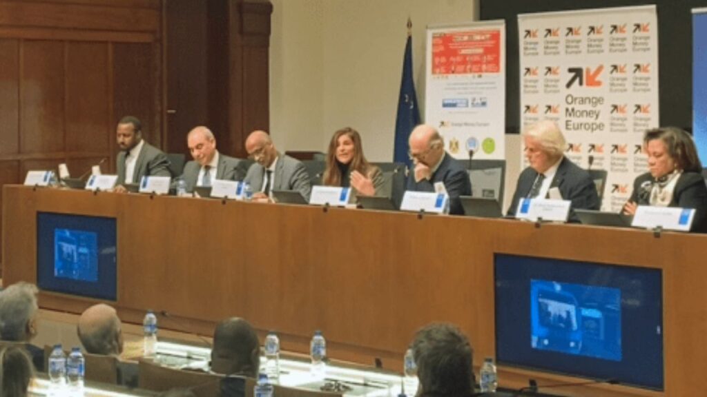 جريدة الاخبار 24 % - سميرة سيطايل تبرز دور السكك الحديدية كوسيلة لتحقيق التكامل الإفريقي