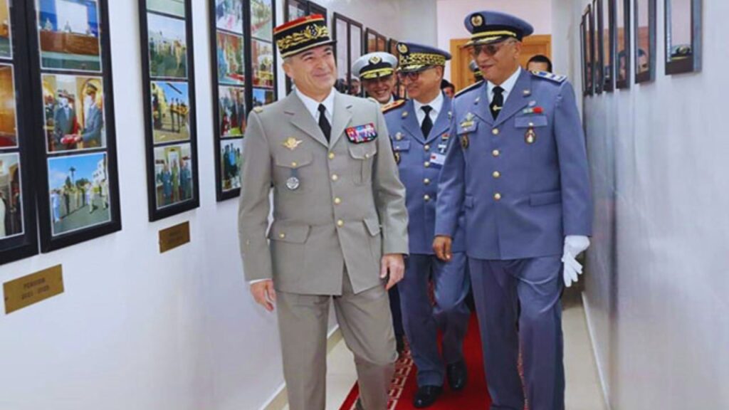 جريدة الاخبار 24 % - زيارة رئيس أركان الجيوش الفرنسية تعزيز للاستراتيجيات العسكرية المغربية الفرنسية