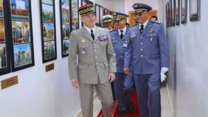 جريدة الاخبار 24 % - زيارة رئيس أركان الجيوش الفرنسية تعزيز للاستراتيجيات العسكرية المغربية الفرنسية