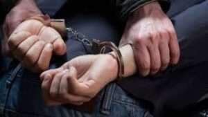 جريدة الاخبار 24 % - أمن باب سبتة يوقف مواطنا سويديا صادرة في حقه مذكرة بحث دولية