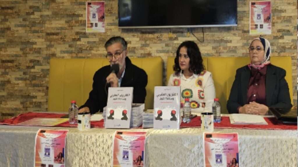 انجازات شبكة المقاهي الثقافية في إثراء الساحة الأدبية المغربية - 2026 جريدة الاخبار 24 % - انجازات شبكة المقاهي الثقافية في إثراء الساحة الأدبية المغربية