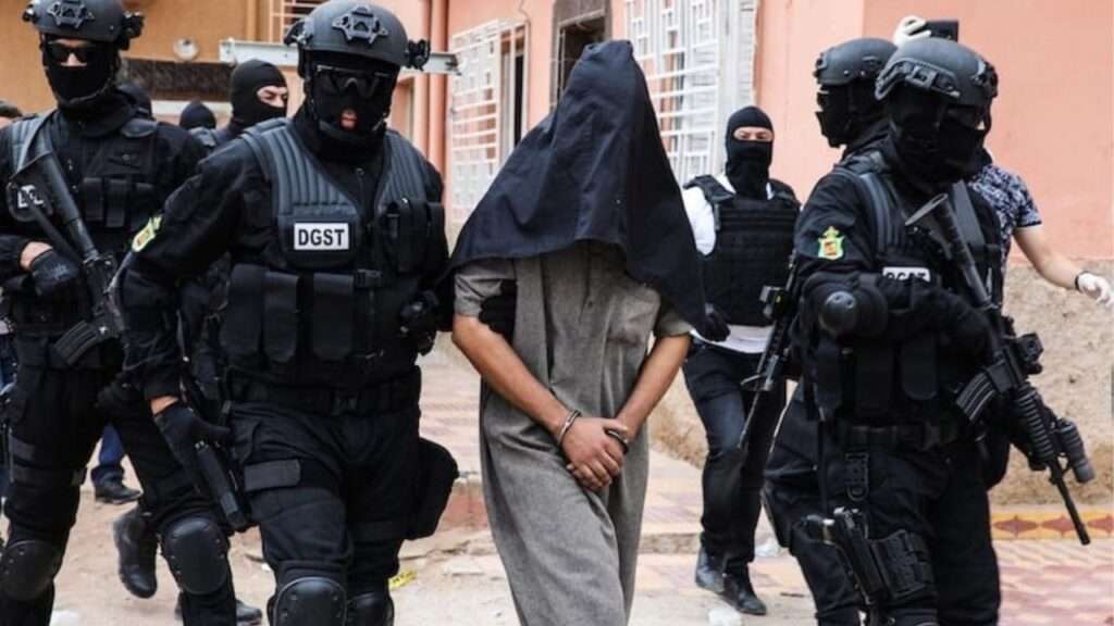 جريدة الاخبار 24 % - تفاصيل عملية ايقاف أستاذ مرتبط بتنظيم متطرف بتاوريرت