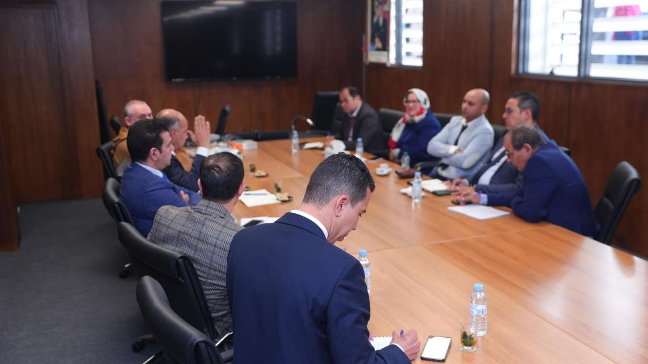 جريدة الاخبار 24 % - رؤية متكاملة خلال الاجتماع بالرباط لإصلاح قطاع المقاهي والمطاعم بالمغرب