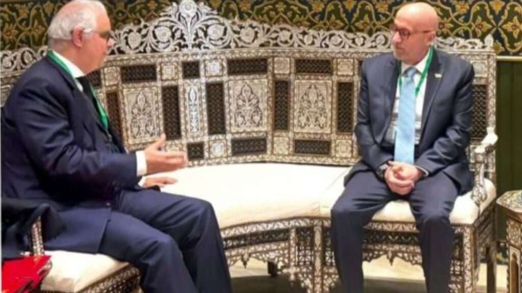 وزير التجهيز والماء يعقد مباحثات مع نظيره الأردني بالكويت - 2026 جريدة الاخبار 24 % - وزير التجهيز والماء يعقد مباحثات مع نظيره الأردني بالكويت