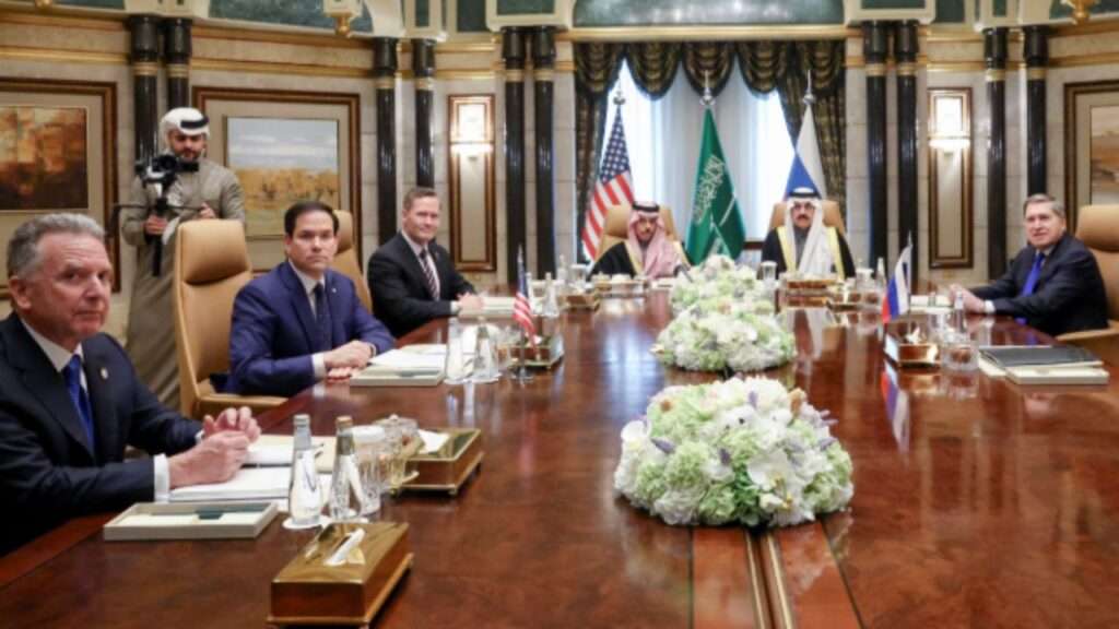 جريدة الاخبار 24 % - القمة الثلاثية بالسعودية لتقريب وجهات النظر بين واشنطن وموسكو