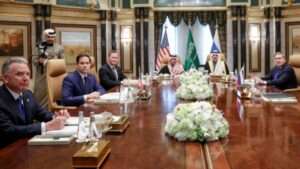 جريدة الاخبار 24 % - القمة الثلاثية بالسعودية لتقريب وجهات النظر بين واشنطن وموسكو