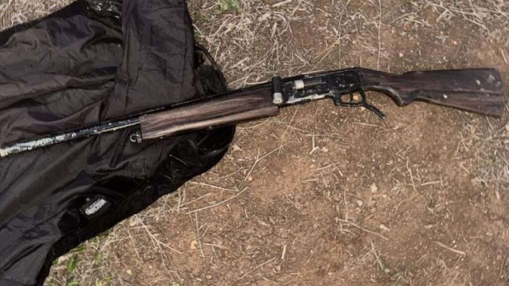 جريدة الاخبار 24 % - تفاصيل توقيف ثلاثة أشخاص بتهمة الاتجار بالمخدرات واستخدام بندقية صيد بالرباط