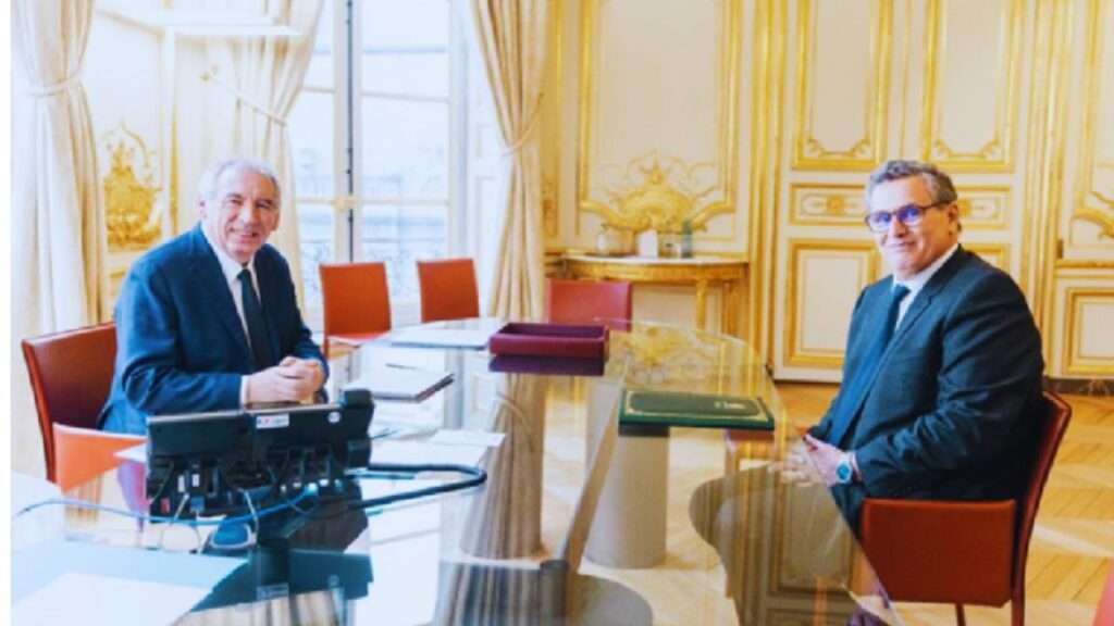 جريدة الاخبار 24 % - عزيز اخنوش يتباحث مع الوزير الأول الفرنسي فرانسوا بايرو بفرنسا