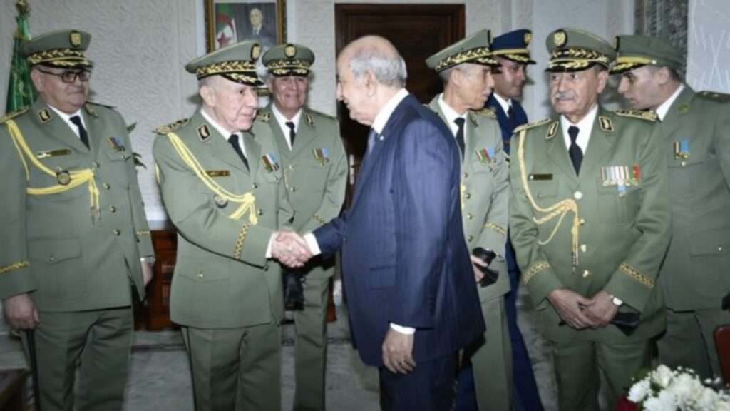 جريدة الاخبار 24 % - صراع السلطة بين الرئيس والقادة العسكريين والتأثير على المشهد السياسي