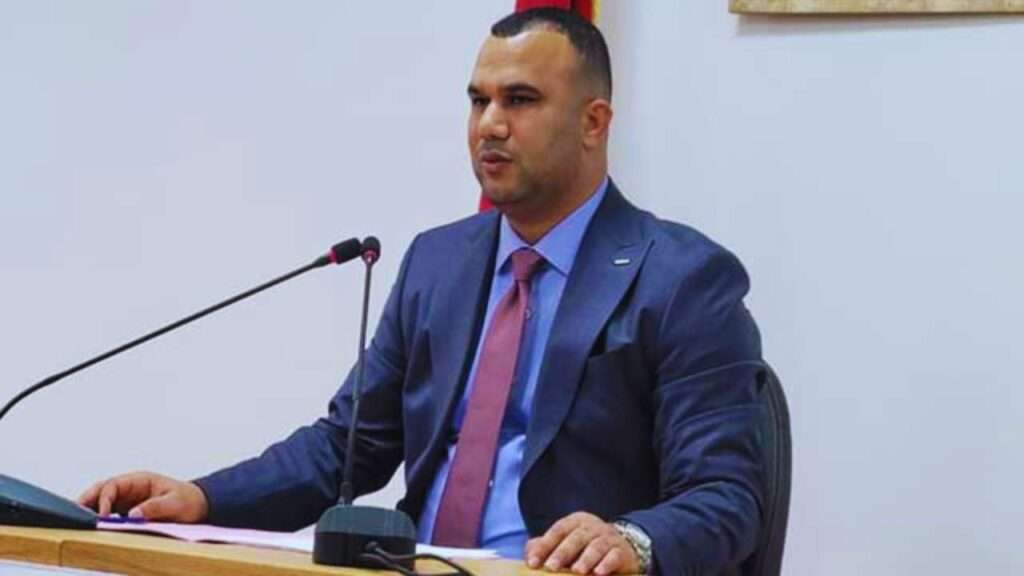 التحقيقات تتواصل والنيابة العامة تكشف عن تفاصيل الابتزاز والتشهير والاعتقالات بالدار البيضاء - 2025 جريدة الاخبار 24 % - التحقيقات تتواصل والنيابة العامة تكشف عن تفاصيل الابتزاز والتشهير والاعتقالات بالدار البيضاء