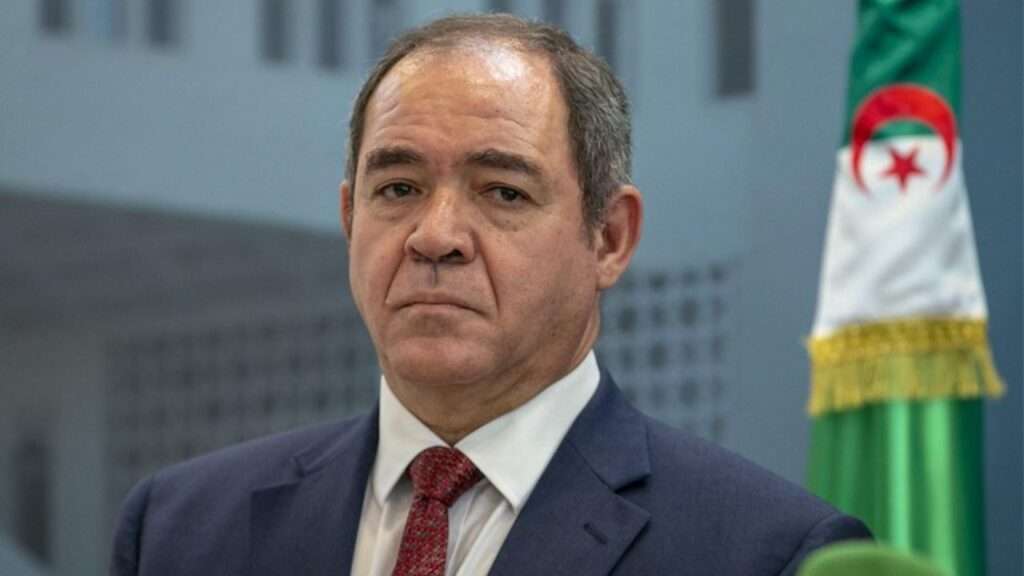 جريدة الاخبار 24 % - النظام الجزائر يعلن استعداده تقديم موارده المعدنية النادرة لفتح آفاق التعاون مع إدارة ترامب