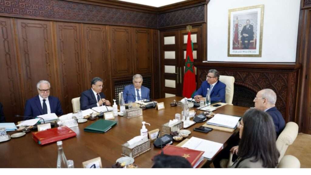 جريدة الاخبار 24 % - انعقاد مجلس الحكومة لدراسة مشاريع نصوص قوانين وتعيينات في مناصب عليا